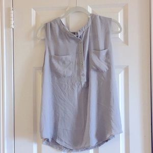 Slimming tank perfect for the office